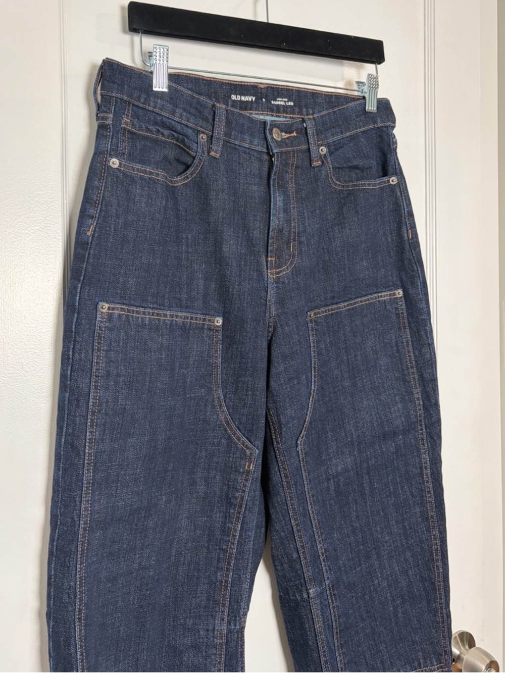 Old Navy High Rise Barrel Leg Jeans - Picture 15 of 16
